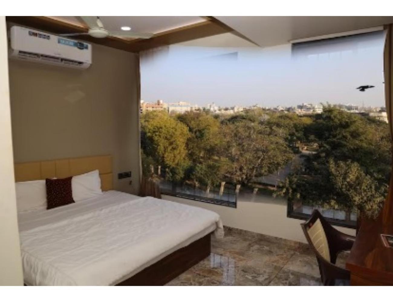 Hotel The Pill, 巴夫那加尔 外观 照片