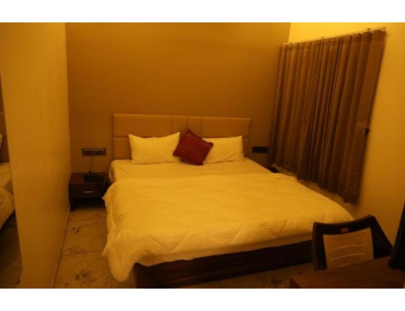 Hotel The Pill, 巴夫那加尔 外观 照片