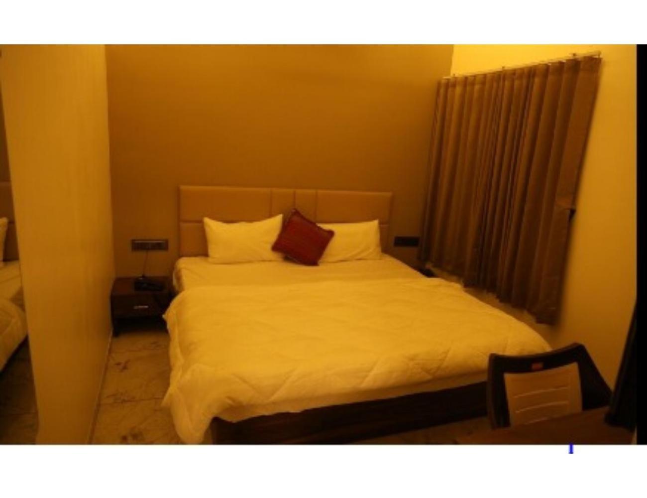 Hotel The Pill, 巴夫那加尔 外观 照片